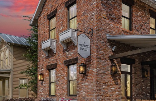 Eufaula Apartment | Carlton Landing! Meeting House- King bed en suite!