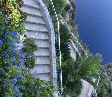 Furore House | Carluccio’s stanza privata vista mare