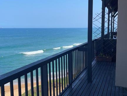Umdloti Apartment | Carmarque Beach Apartment 22