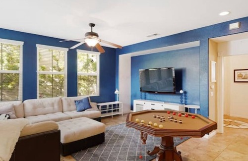 North City House | Carmel Family home walk to schools and shopping