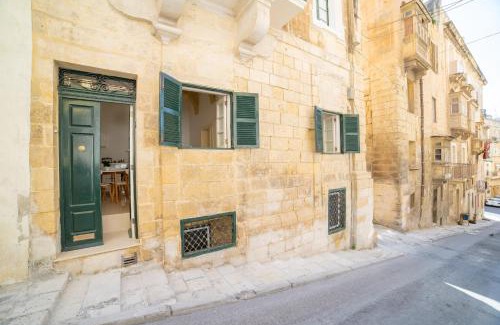 Valletta Apartment | Carmelita Maisonette Valletta