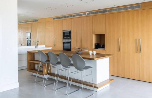 Old North Apartment | Carmelo Bazel Horizon Apartment
