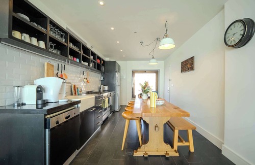Old North Apartment | Carmelo Port BeachFront shelter in the building