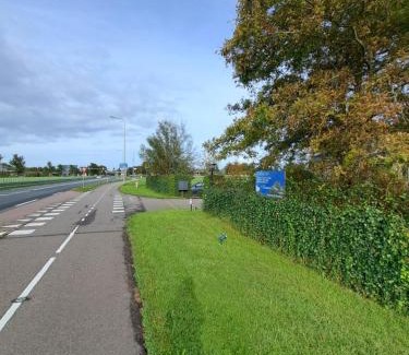 Ilpendam House | Carmen's Stay In - Jaagweg 13 - Ilpendam - 15 minuten naar Amsterdam met de bus