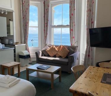 Tenby Apartment | Carnock