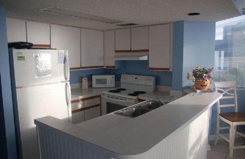 North Myrtle Beach Apartment | Carolina Dunes, Unit 101 Condo