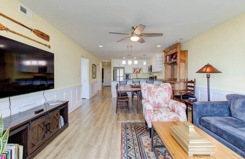 Carolina Beach Apartment | Carolina Surf: 3BR Condo w/Stunning Ocean Views