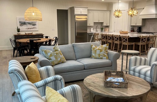 Seneca House | Carolina’s Cottage Cove-Lake Keowee