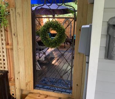 Summerville Historic District Bed & Breakfast | Caroline's Bed and Breakfast
