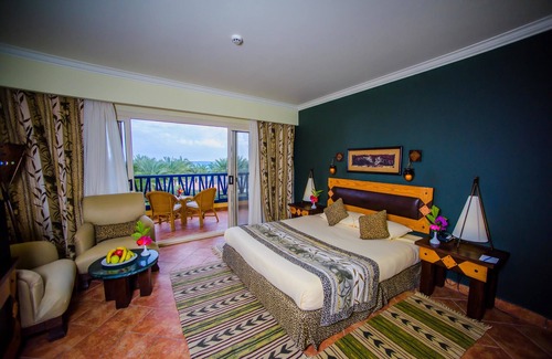 Marsa Matruh Resort | Carols Beau Rivage Hotel