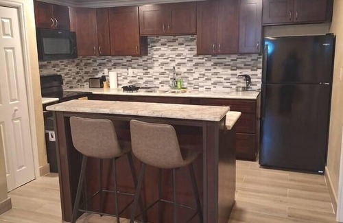 Bahamas Terrace Apartment | Carols Inn Airbnb #4