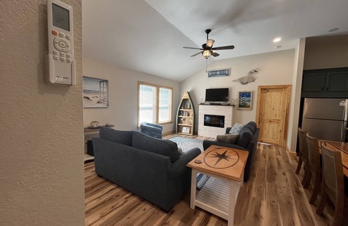 Carova Beach House | Carova 4x4 Beach w/parking passes! Sat Check in