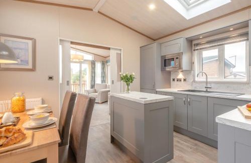 Welney House | Carp Lodge