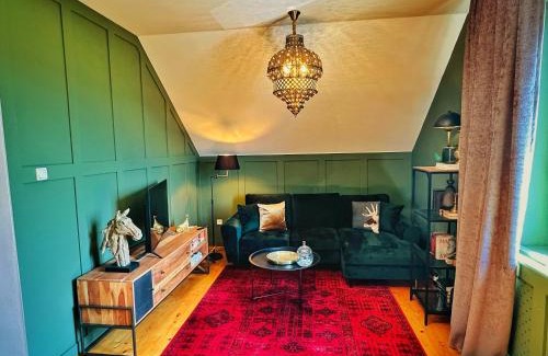 Odorheiu Secuiesc Apartment | Carpathian Loft with Private Parking