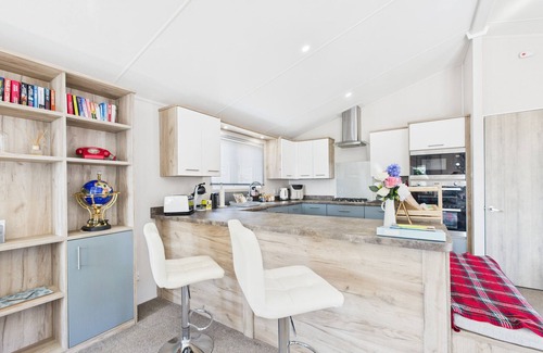 Ryde Ski Chalet | Carpenters Lodge, the perfect dog friendly retreat.