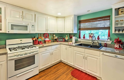 Carrabelle House | Carrabelle Home Near River, Beach & Downtown!