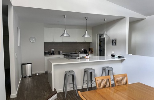 Lilli Pilli House | Carramar Dreaming-Beautiful home set in Lilli Pilli