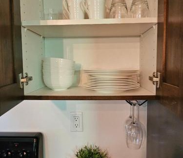 Golden Apartment | Carriage House - 2 suites- HIKE & REST - EV plug