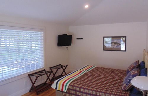 Queenston Bed & Breakfast | Carriage House On Kent