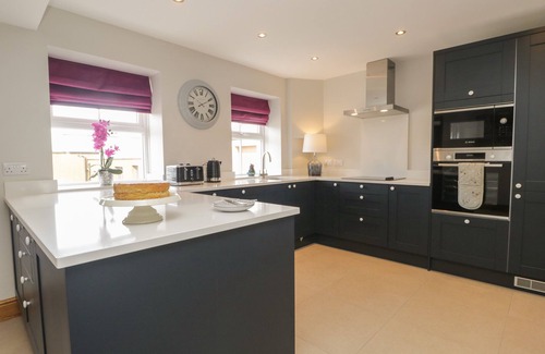 Thursby Cottage | CARROCK COTTAGE, family friendly, with open fire in Dalston