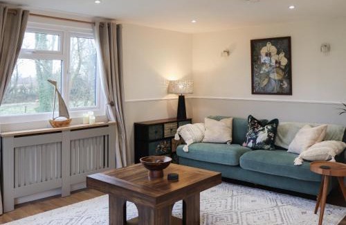 Llandwrog House | Carrog Y Coed Retreat