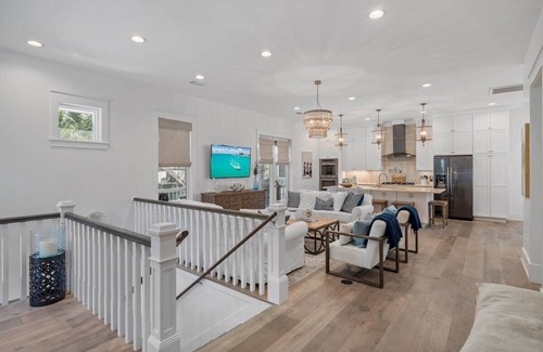 Seagrove Beach House | Cart+4 Bikes! Pool-Adjacent, 10 Min Walk to Beach! Balcony Overlooking the Pool!
