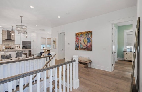 Seagrove Beach House | Cart+4 Bikes! Pool-Adjacent, 10 Min Walk to Beach! Balcony Overlooking the Pool!