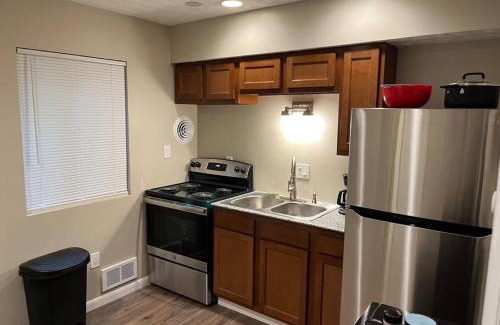 Norwood Apartment | Carter #6 Two Bedroom Apartment near Xavier