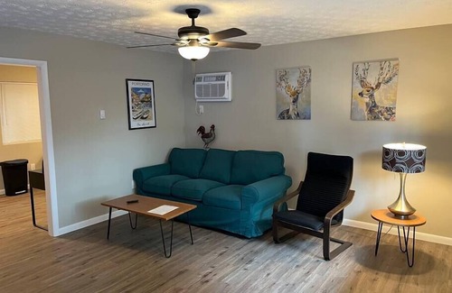 Norwood Apartment | Carter #6, Two Bedroom Apartment near Xavier