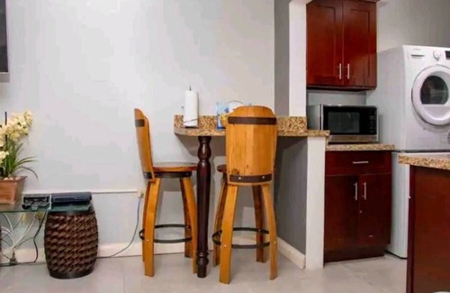 Eden Gardens Apartment | Carter's Nest