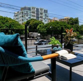 New Kingston Villa | Carter's Nest Villa - New Kingston - FIWI