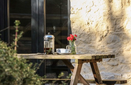 Chudleigh Cottage | CARTHORSE COTTAGE, family friendly, with pool in Teignmouth