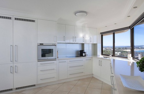 Buddina House | Cartwright Apartment