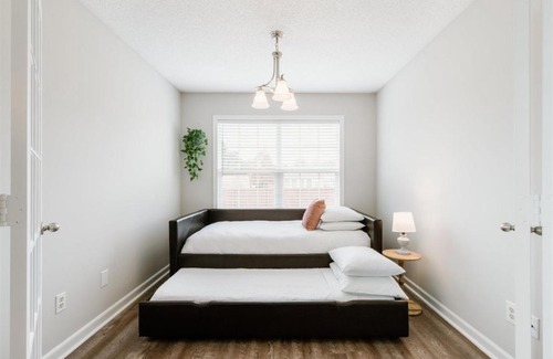 Parker House | Carver St, 100