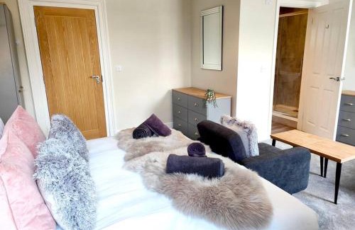 Carlisle Apartment | Carvetii - ANNE House Room 3 - Triple bed first flr en-suite