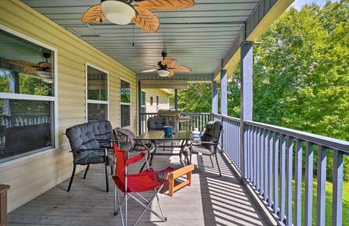 Caryville House | Caryville Home with Dock, Steps to Norris Lake!