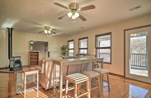 Caryville House | Caryville Home with Dock, Steps to Norris Lake!