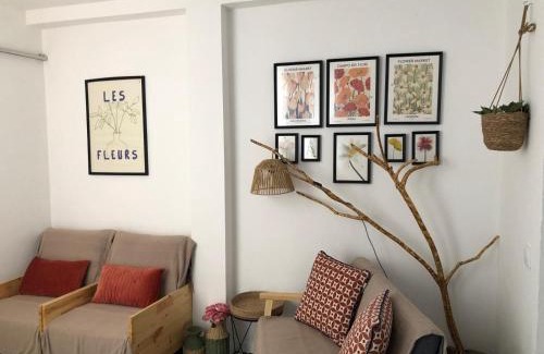 Sao Domingos de Benfica Apartment | Casa 27