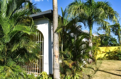Bella Vista House | CASA 4 HABITACIONES EN BOCA CHICA RD.A MINUTOS DE LA PLAYA , TRANSPORTE DISP