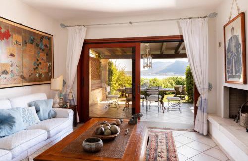 Baia Caddinas Apartment | Casa Acqua e Pietra by Wonderful Italy