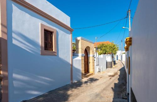 South Rhodes House | Casa Aestas