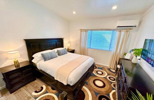Vista Apartment | Casa Agave, 2 Bedroom, 1 Bath Guest House, with 3 Beds & Game Room