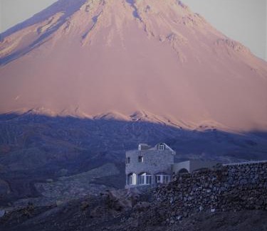 Sao Filipe Bed & Breakfast | casa alcindo