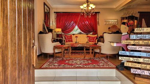 San Lameer House | Casa Alegre Guesthouse