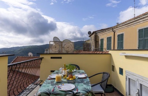 Pietrabruna House | Casa Alfonso by Interhome