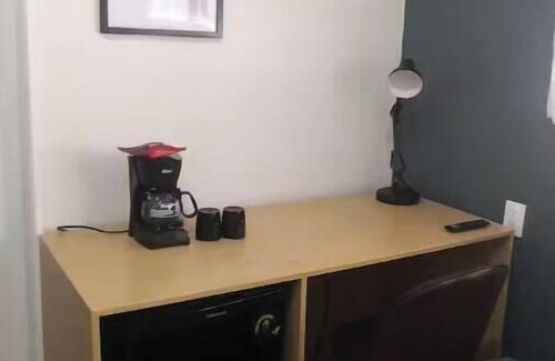Zona Minerva House | Casa Almera - Colonia Americana - 8 BR 8.5 bath AC
