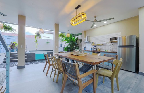 La Fortuna House | Casa Aloma Downtown La Fortuna, 4 bedrooms, 4 bathrooms, pool, sleeps 10.