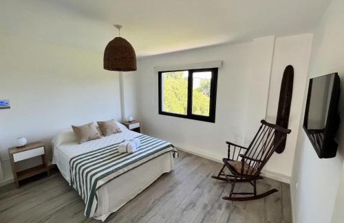 Colonia Chapadmalal House | Casa Altamar - Casa Con Vista Al Mar en Playa Cruz del Sur, Chapadmalal Para 6 PAX Con Parrilla y Cochera - Hola Sur