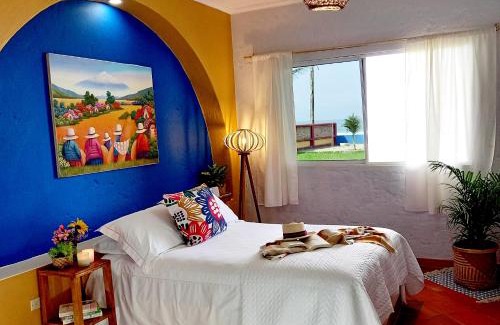 Puerto Cayo Villa | Casa Amarilla