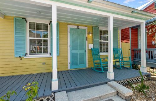 St. Augustine House | Casa Amarillo l Steps to Historic District
